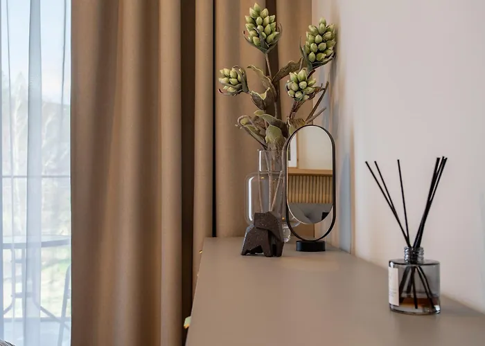 Belle View 127 Apartment *